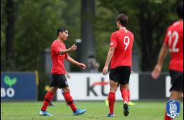 ‘이동준 3골’ 김학범호, 인천대에 8-0 대승 기사 이미지