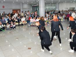 김석준 교육감 12일 부산교육가족예술축제 축하 기사 이미지