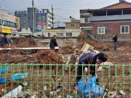 세종시 부강면, 전통시장 설맞이 환경정화  기사 이미지