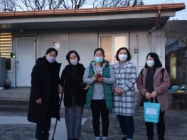 밀양우체국 여직원회 '온정회', 밀양지역자활센터에 사랑의 온정 전달 기사 이미지