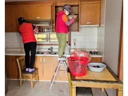 태안군, 재가 정신질환자 회복 지원 위한 '집 청소' 사업 펼쳐 기사 이미지