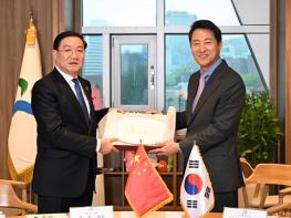 오세훈 시장, 22일(화) 중국 청두시 왕펑차오(王鳳朝) 시장 면담 기사 이미지