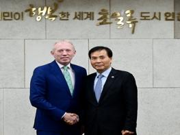 인천시 아일랜드 대표단, 황효진 글로벌도시정무부시장 예방 기사 이미지
