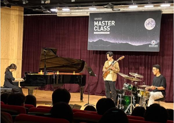 제주도교육청 함덕고, 국내 정상급 음악가에게 전문적인 교육 받는다 기사 이미지