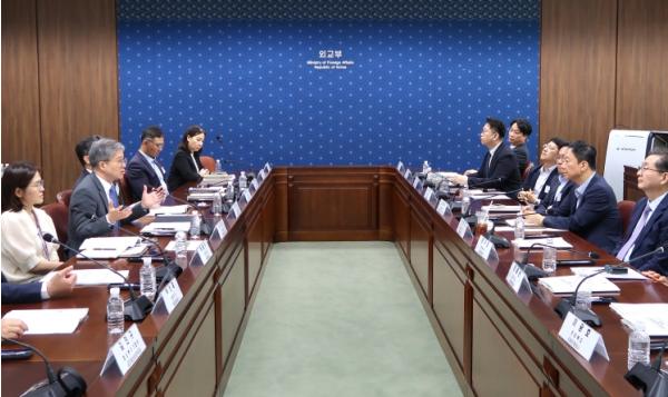 외교부, 지자체와 함께 지역기업 수출·수주 지원 강화 기사 이미지