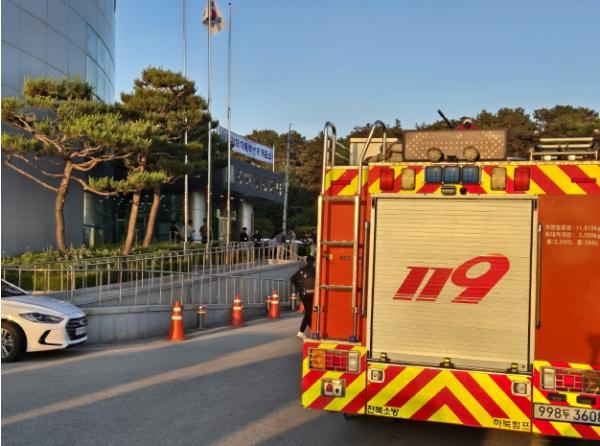 “도민의 한 표, 안전하게 지켰다” 전북특별자치도소방본부 선거일 현장 대응 총력 기사 이미지
