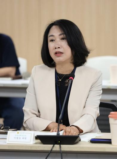 이병숙 도의원, 경기도의회 의정정책추진단 정담회에 참석해 과밀학급 문제해결 등을 위한 정책적 노력 당부 기사 이미지