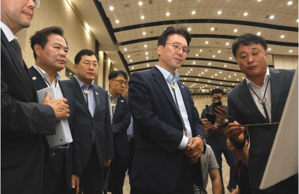 경북도, 김민석 총리“2025 APEC 정상회의 현장점검” 기사 이미지