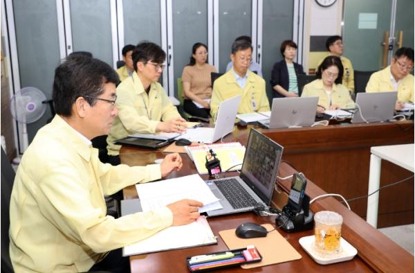 윤건영 교육감, 도내 학교장에 실질적 폭염 대책 당부 기사 이미지