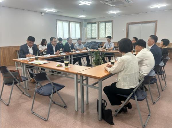 경남도, 소상공인과의 소통을 위한 현장 간담회 개최 기사 이미지