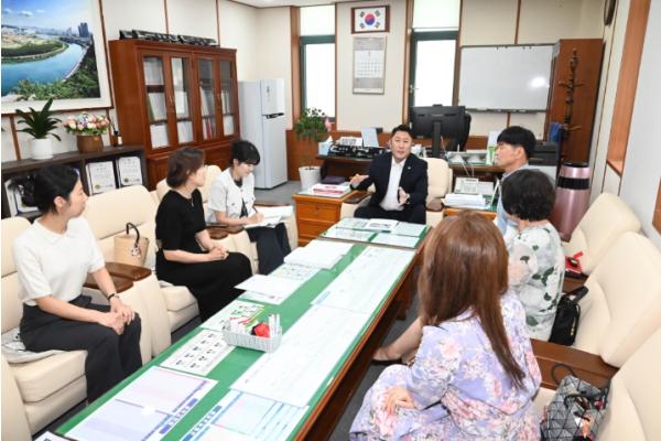 울산광역시의회 김종섭 부의장, 영유아학교 시범사업 운영 기관장 간담회 개최 기사 이미지