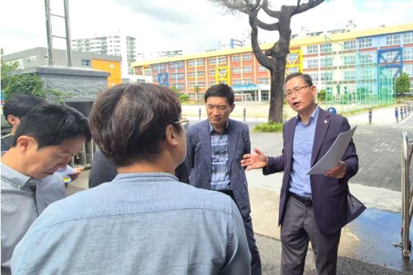 울산광역시의회 교육위원회 문석주 의원, (가칭) 약수 고등학교 일원 통학로 현장점검 실시 기사 이미지