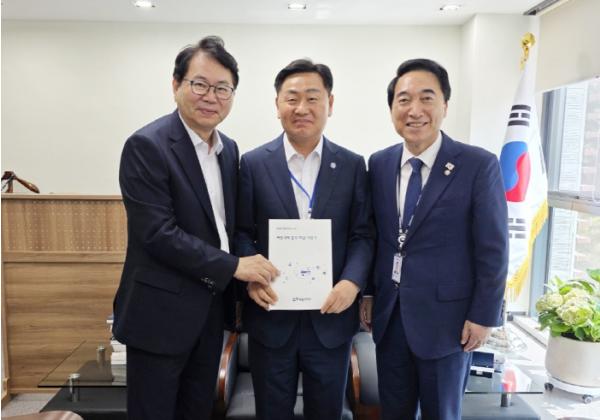 “전북, 국정과제 반영 위한 전략적 대응…결과에 귀추 주목” 기사 이미지