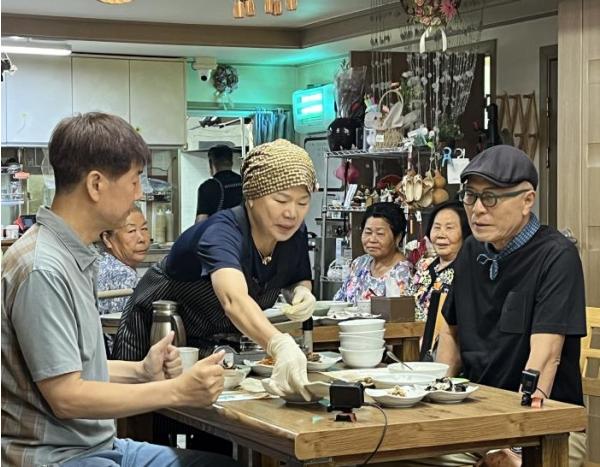 세종 숨은 맛집 '식객 허영만의 백반기행'서 만나요 기사 이미지