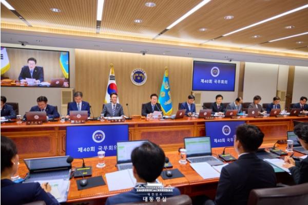 이재명 대통령 '잠재성장률 하락 흐름 반전시키는 첫 정부가 돼야' 기사 이미지