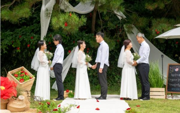경상남도, 낭만의 섬, 거제 지심도에서 리마인드 웨딩 개최 기사 이미지