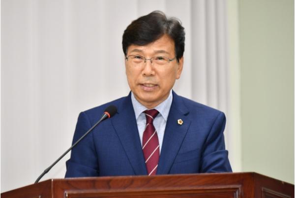 경상남도의회 이용식 의원, “전국 최초 상인연합회 운영비 지원 근거 마련” 기사 이미지