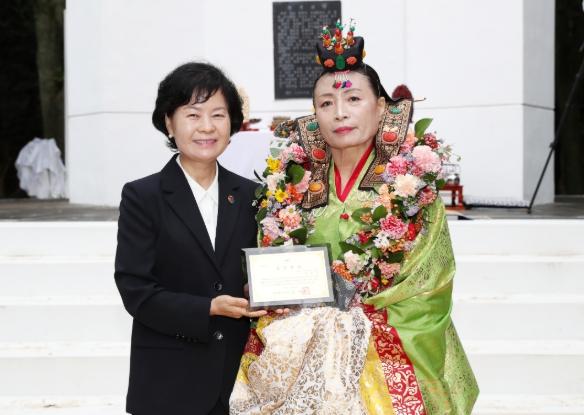제주도, 김만덕의 나눔, 46년을 넘어 세계로 기사 이미지