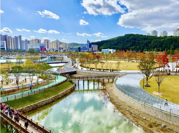 대전 갑천생태호수공원, 관광명소 급부상 기사 이미지