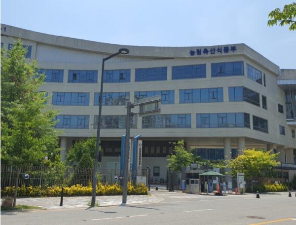 농식품부, 10월 케이-푸드 플러스(K-푸드+) 수출 112.4억불로 전년 대비 5.7% 증가 기사 이미지