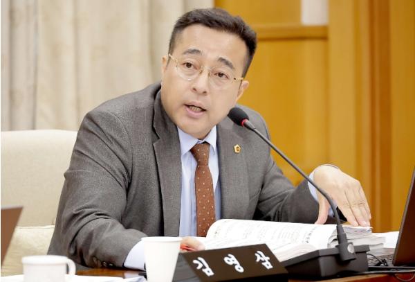 대전시의회 김영삼 의원, “무단 점유로 인한 상가 피해, 행정이 외면해선 안 돼” 기사 이미지