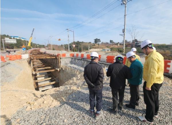 도시 성장 기본은 안전 … 포항시, 산업단지 조성공사 현장 안전 점검 강화 기사 이미지