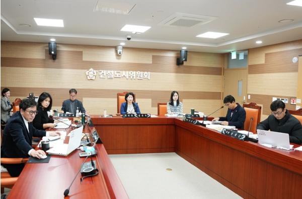 아산시의회 건설도시위원회, 2026년 예산안 심사 기사 이미지