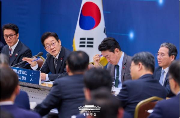 이재명 대통령 '국토부, 공정하고 투명한 권한 행사가 어느 영역보다 중요' 기사 이미지