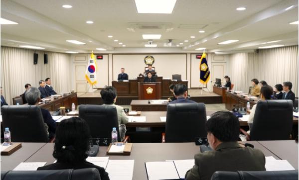 대전 중구의회, 2026년도 예산 7,228억 원 의결…제270회 제2차 정례회 마무리 기사 이미지