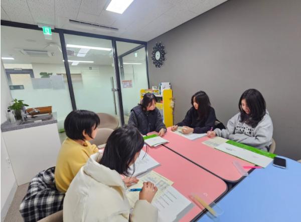 고성군청소년상담복지센터, 2026년 겨울방학 맞아 청소년 마음 건강 돌봄에 나선다 기사 이미지