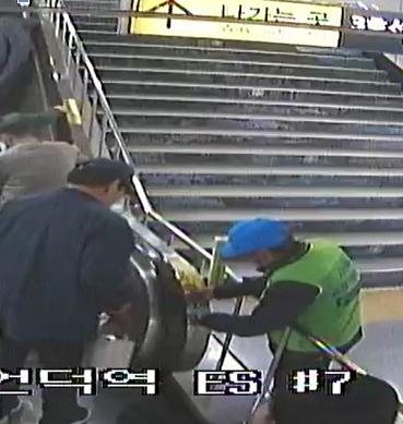 대구교통공사 시니어 안전지킴이,신속 대응으로 에스컬레이터 추가 사고 예방 기사 이미지