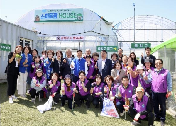 전라남도의회 강문성 도의원, 여서동 주말농장 ‘힐링·치유 공간’으로 조성...마을 새로운 활력 견인 기사 이미지