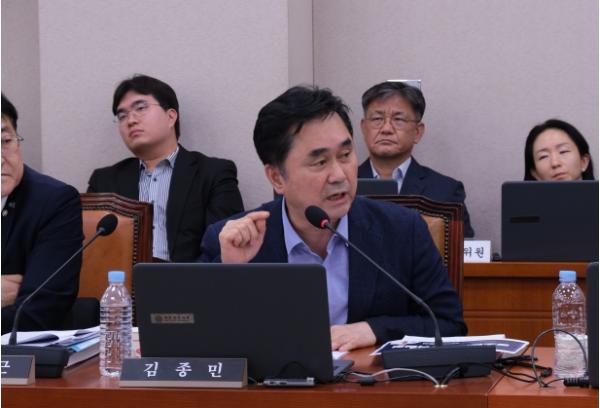 김종민 의원, “기술탈취 처벌 공백, 장기소송 악순환…'중소기업기술보호법'조속 처리해야” 기사 이미지