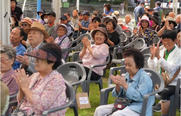 서천군, 제14회 비인 월명산 산성밟기 축제 및 주민총회 성료 기사 이미지